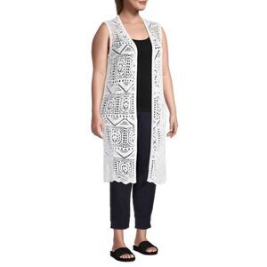 CHELSEA & THEODORE
Plus Eyelet-Lace Open-Front Shrug
